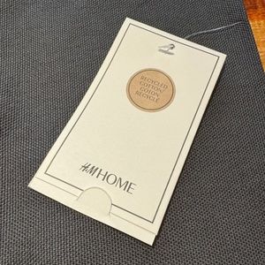 Pr H & M Cotton Canvas Pillow Covers Charcoal Gray 20 x 20 In Package